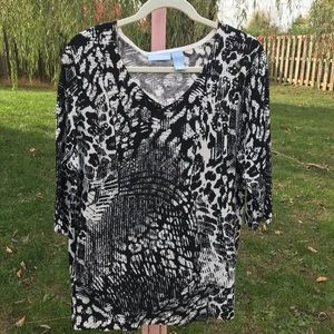 Liz&Me Black/White Embellished Animal Print Top